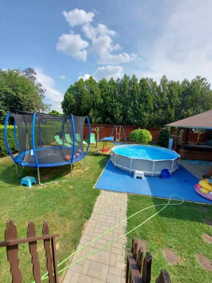 Nagcsalados Rozsa Apartman Balatonlelle Exterior photo