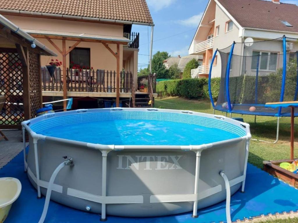 Nagcsalados Rozsa Apartman Balatonlelle Exterior photo